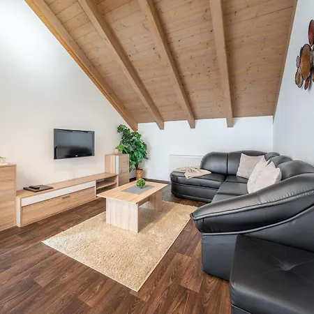 Koell Apartament *